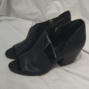 Eileen Fisher Black Leather Heeled Dor say Shoes. Sz 8.5